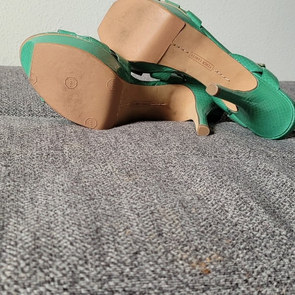 SALE. VINCE CAMUTO retro style mint green patent snakeskin heel size 8 - Picture 6 of 13